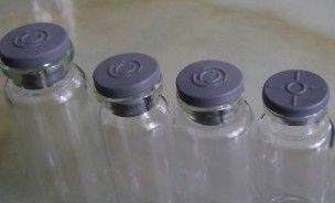 A máquina de moldagem por injecção de borracha de silicone Pequena máquina de fabricação de produtos de borracha para rolha de borracha médica