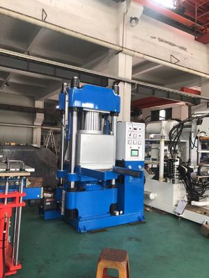 Máquina de moldagem por compressão a vácuo de 400 toneladas para fabricação de placa de sucção de silicone para alimentação de bebês