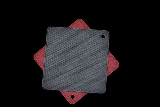 Máquina de moldagem por compressão a vácuo de borracha e silicone para fazer tapetes resistentes ao calor de silicone de cozinha
