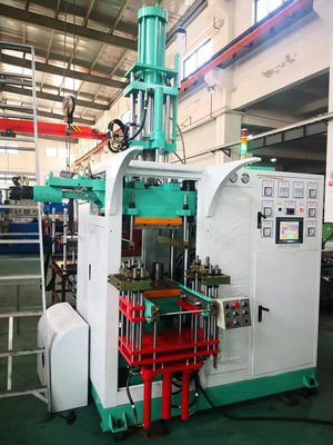 Máquina de borracha vertical da modelação por injeção de silicone do controle do Plc que faz a garrafa de alimentação